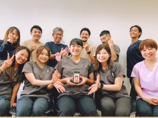 【安産祈願】

無事、2人の妊婦さんが産休に👼
母子の健康をスタッフ一同、お祈りしています。

産休・育休中のスタッフは6名となりました
戻ってくる時は成長したエリーで迎えます。

エリー訪問看護ステーション🛵.
@ellie_nursing
@ellie_staff_shonan

#ママナース
#訪問看護#訪問看護ステーション#在宅医療
#湘南#茅ヶ崎#辻堂#鵠沼#鎌倉#寒川